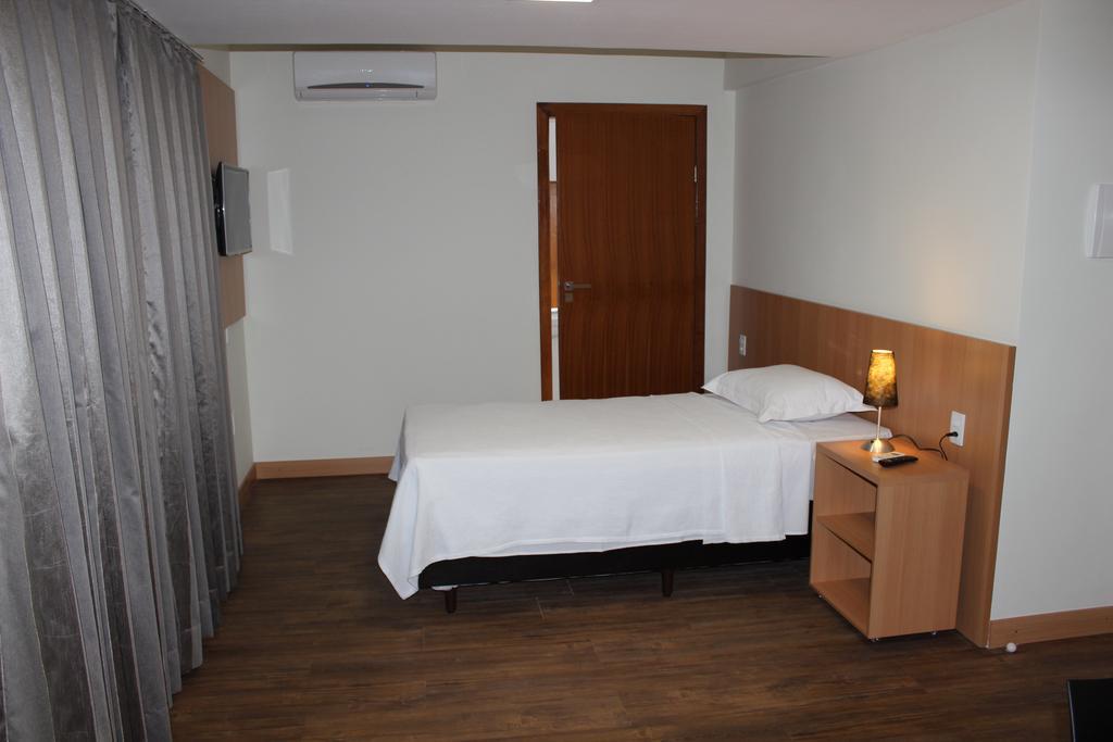 קונסלירו לאפאייטה Vertentes Suites Hotel מראה חיצוני תמונה